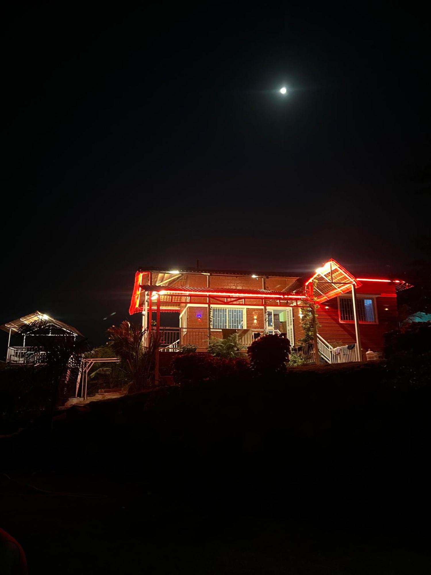 Veera Farmhouse,Villa コールハープル エクステリア 写真