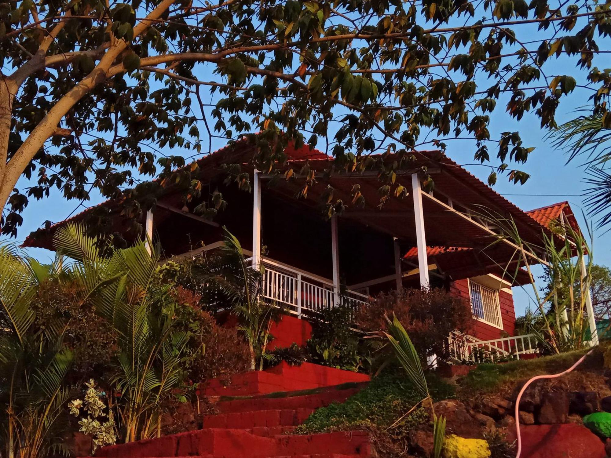 Veera Farmhouse,Villa コールハープル エクステリア 写真